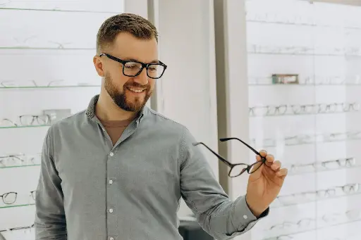 CloudFrames Optical Store Management Software Solution